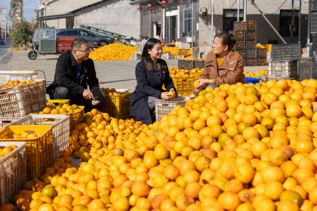 ����羵ͷ�������Ⱥ�ڵ������